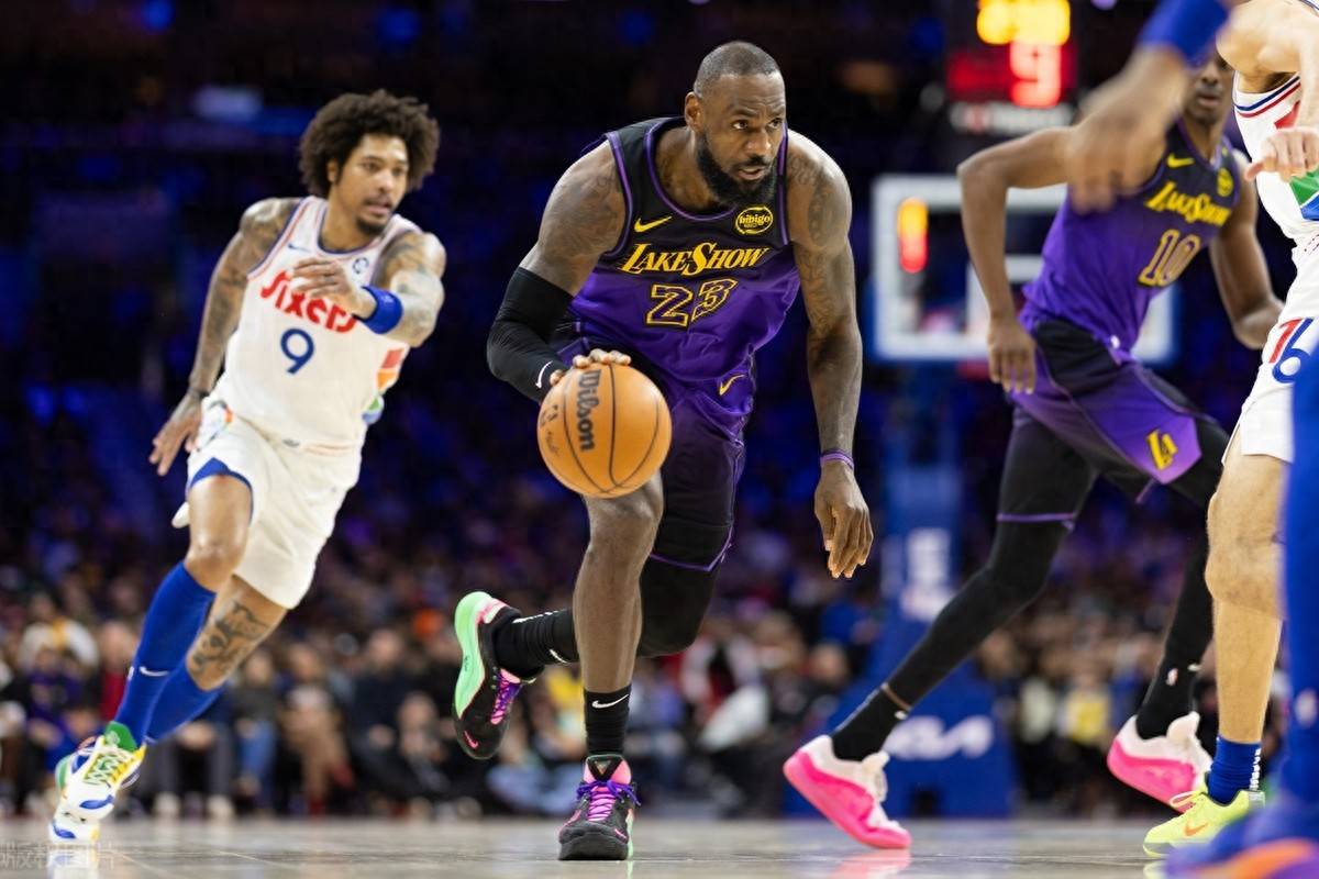 爱游戏ayx官网平台-湖人击败老对手曼联,晋级之路一路高歌!